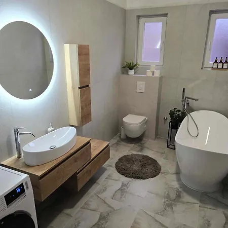 Kosante - Luxury - 150 M2 With Fitness Apartman Imotski